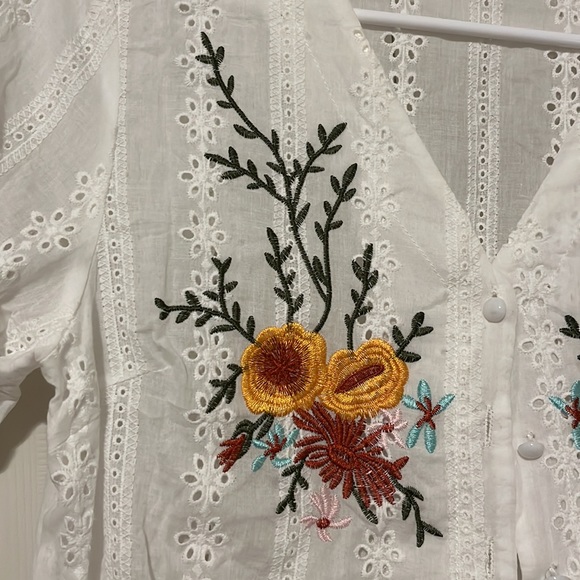 Embroidered Blouse - Picture 3 of 6